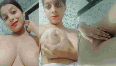 Desi girl pulling bra and showing white big boobs
