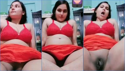 Beautiful Horny Bhabi